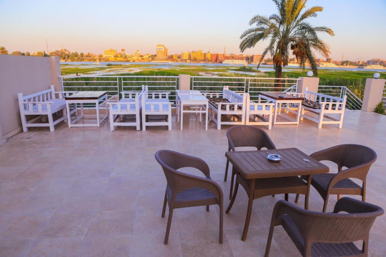 Royal Nile Villa - Pool View Apartment 1 Luxor Exteriör bild
