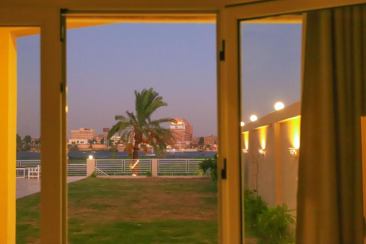 Royal Nile Villa - Pool View Apartment 1 Luxor Exteriör bild