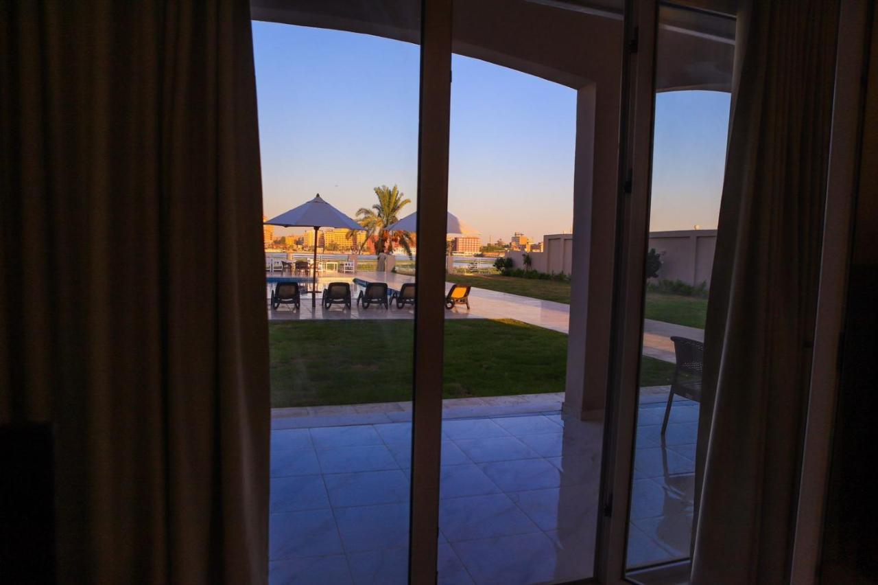 Royal Nile Villa - Pool View Apartment 1 Luxor Exteriör bild