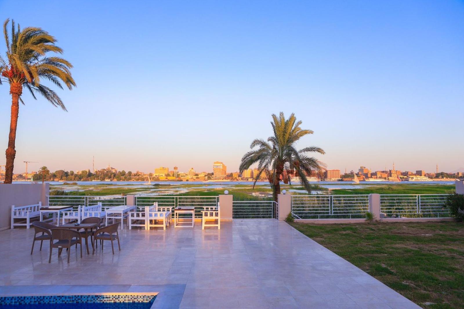 Royal Nile Villa - Pool View Apartment 1 Luxor Exteriör bild